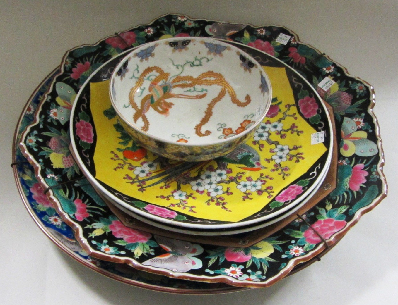 Appraisal: Four Japanese porcelain dishes th century of octagonal or circular