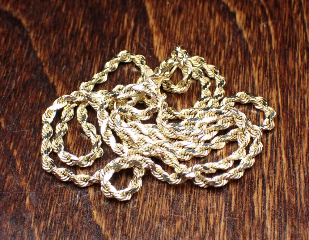 Appraisal: FOURTEEN KARAT YELLOW GOLD ROPE CHAIN yellow gold chain measuring