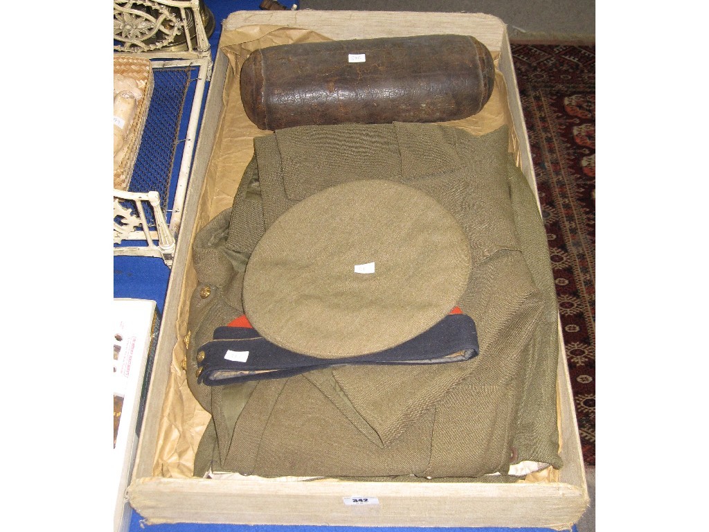 Appraisal: Lot comprising Royal Artillery uniform beret forage cap and a