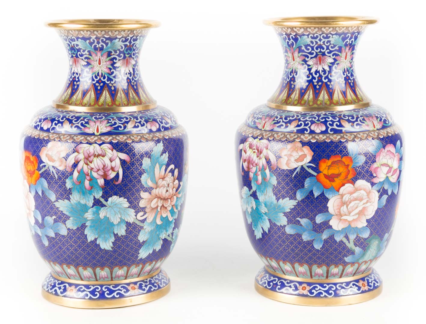 Appraisal: Pair of Chinese cloisonne enamel vases th century with floral