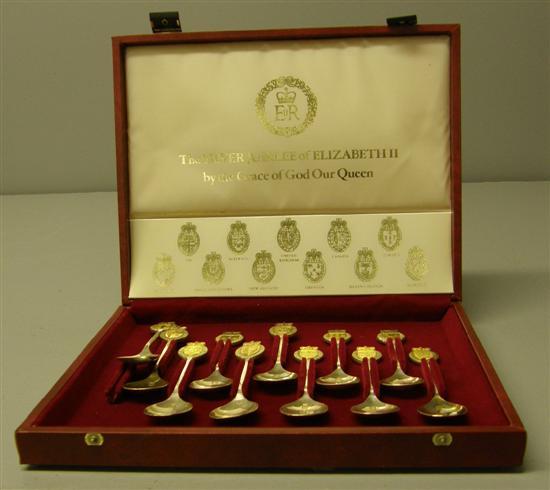 Appraisal: Set of eleven Queen Elizabeth II Silver Jubilee silver teaspoons