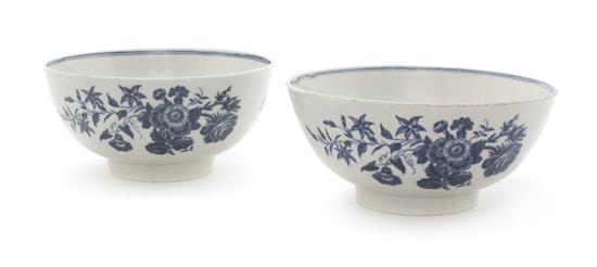 Appraisal: Sale Lot Two Worcester Bowls th or th century having