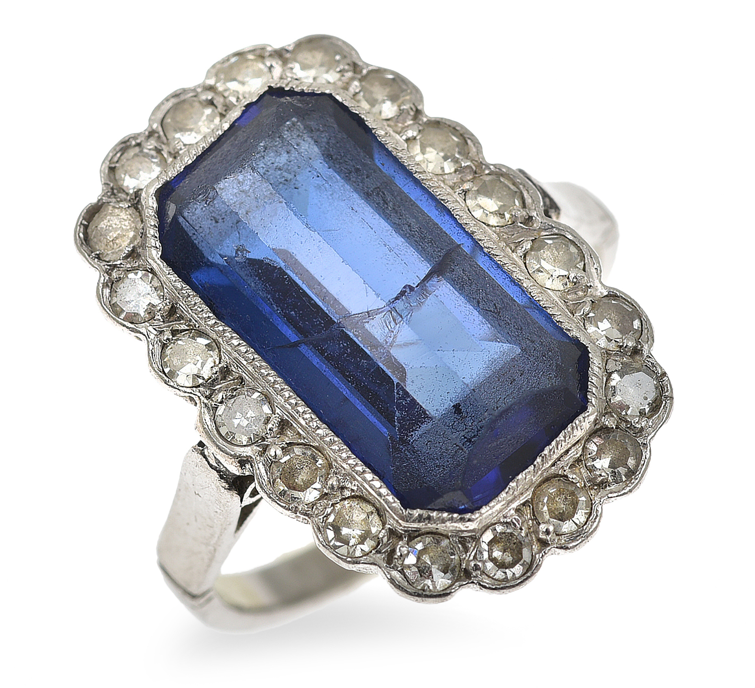 Appraisal: AN ART DECO SAPPHIRE AND DIAMOND RING The emerald cut