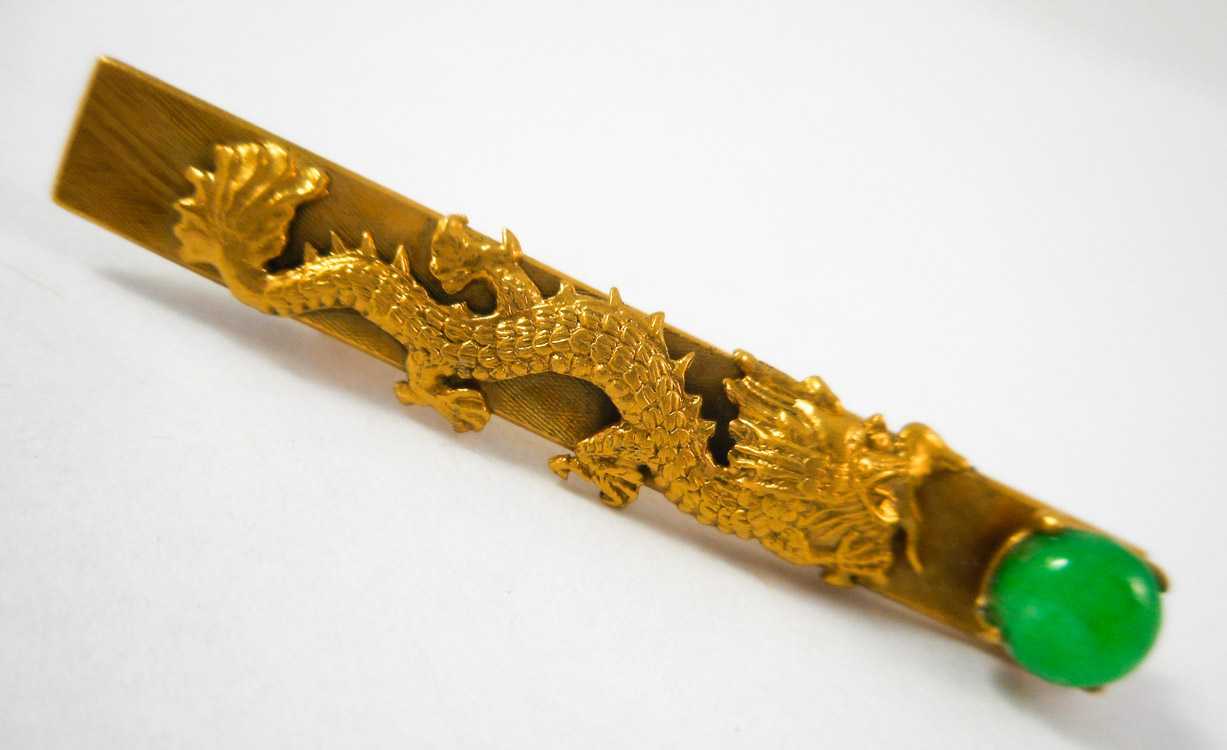 Appraisal: CHINESE JADE AND YELLOW GOLD BAR PIN measuring - inches