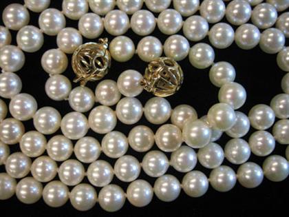 Appraisal: Opera length cultured pearl necklace Cream luster mm cultured pearls