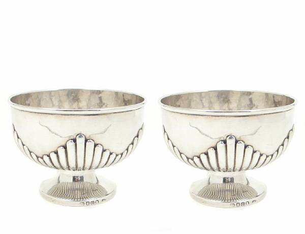 Appraisal: A pair of silver pedestal bowlsBearing marks for Thomas Wallis