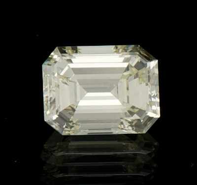 Appraisal: An Unmounted ct Emerald Cut Diamond Weighing ct color approx