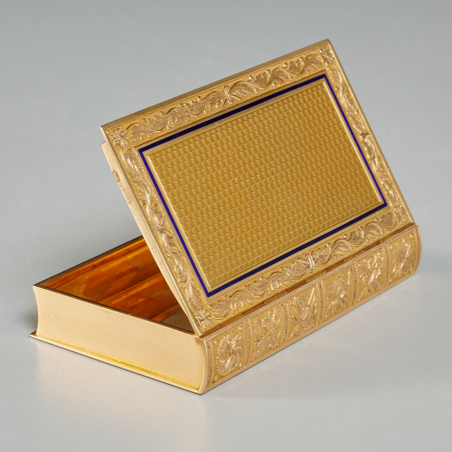 Appraisal: CHRISTIAN PETCHLER K GOLD AND ENAMEL SNUFF BOX early th