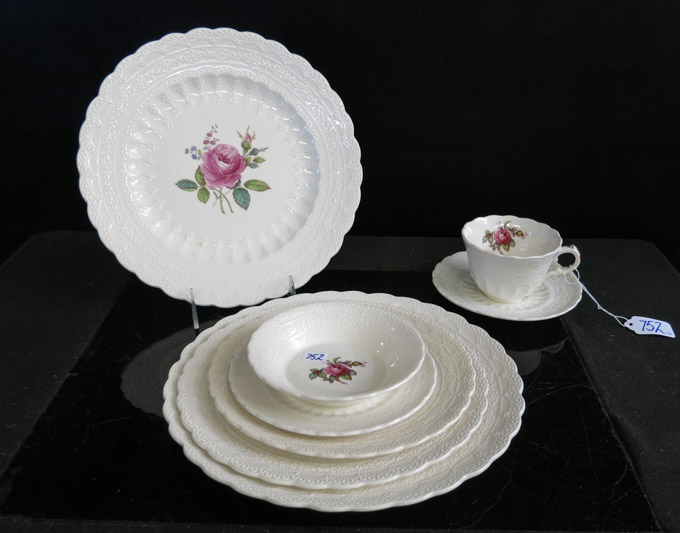 Appraisal: SPODE BILLINGSLEY ROSE CHINA SET seventy-eight pieces comprised of dinner