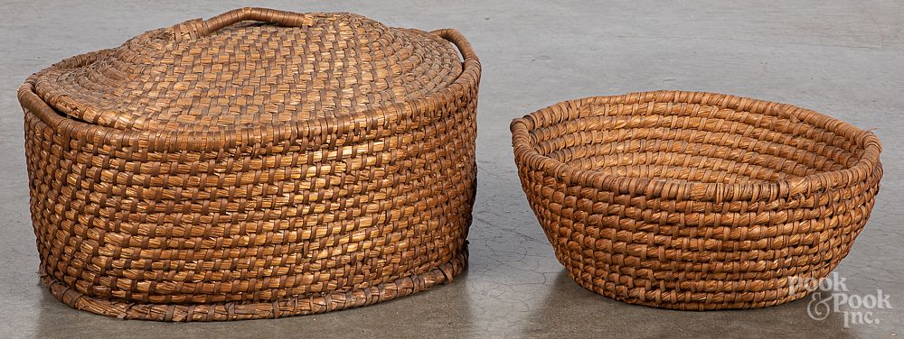 Appraisal: Two Pennsylvania rye straw baskets th c Two Pennsylvania rye