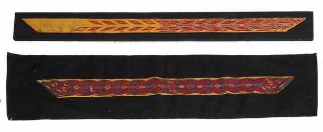 Appraisal: A TURKOMAN LAKAI SILK SASH with rust and yellow herringbone