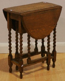 Appraisal: A th century oak gateleg table with Jacobean twist legs