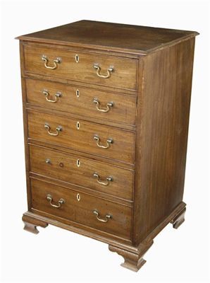 Appraisal: A George III mahogany chest the moulded edge top above