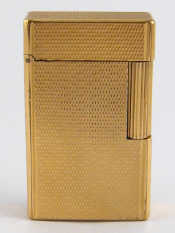 Appraisal: A gold plated Dupont gas cigarette lighter