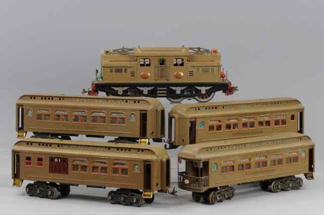 Appraisal: LIONEL E MOJAVE PASSENGER SET Includes the E engine together