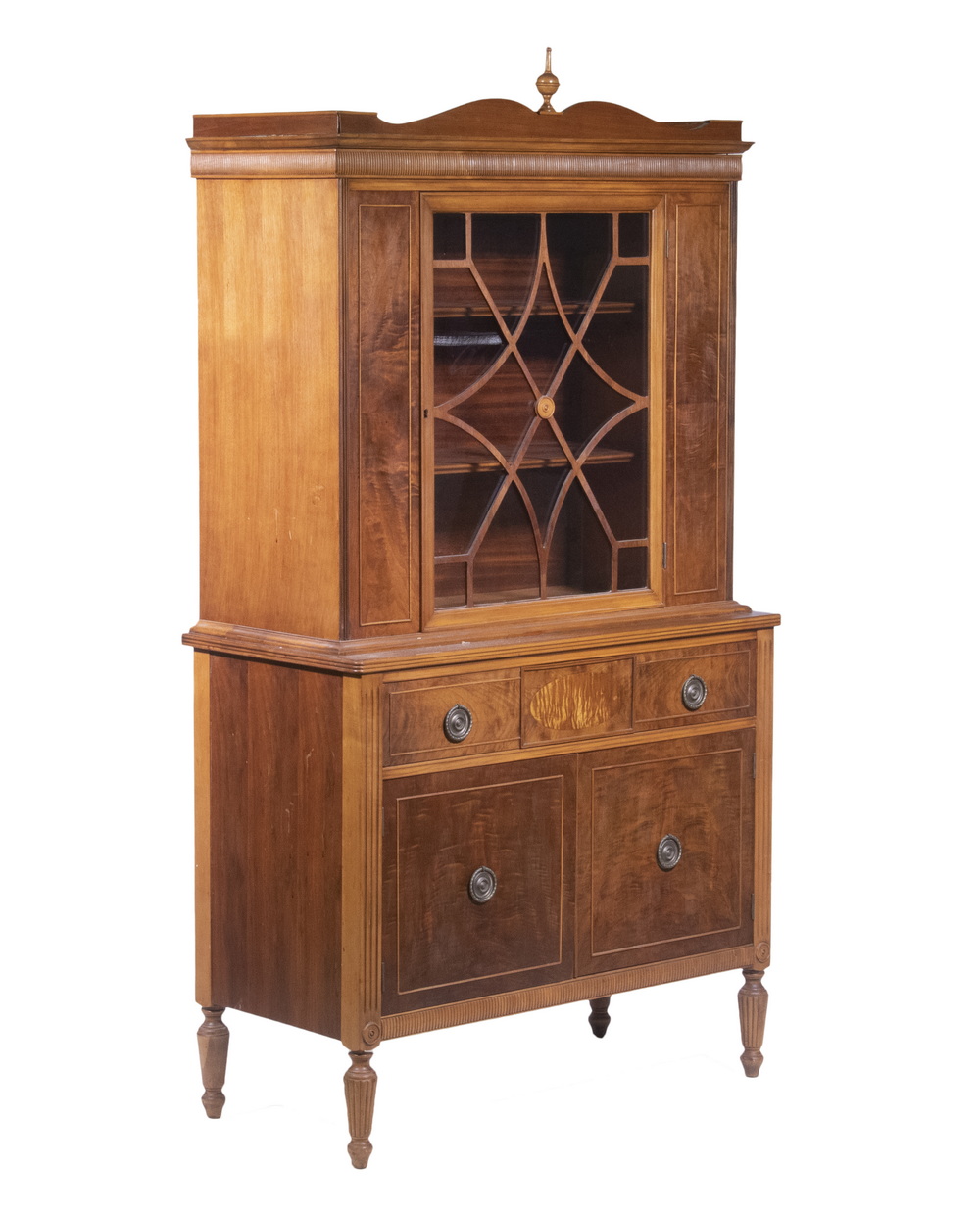 Appraisal: HUNTLEY FURNITURE SHERATON STYLE CHINA CABINET Vintage Cherry Dining Room