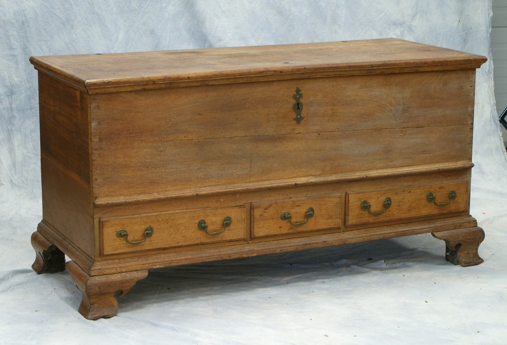 Appraisal: Walnut Chippendale blanket chest with drawers original OG feet w