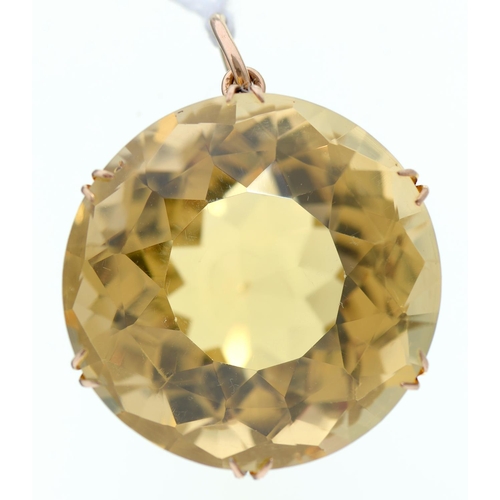 Appraisal: A citrine pendant in gold mm diam marked ct g