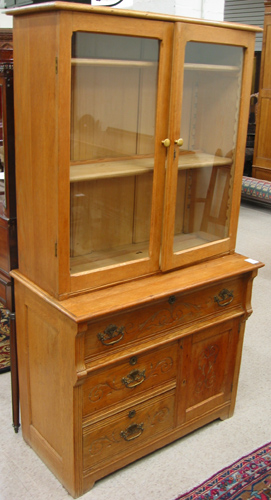 Appraisal: VICTORIAN OAK CABINET BOOKCASE ON CHEST American c The top