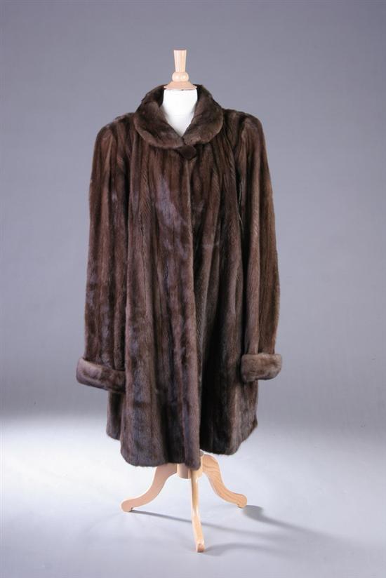 Appraisal: LADY'S LUNARAINE MINK THREE-QUARTER LENGTH COAT Rosendorf Evans With brown