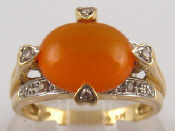 Appraisal: A yellow metal tests carat gold cabochon cornelian and diamond