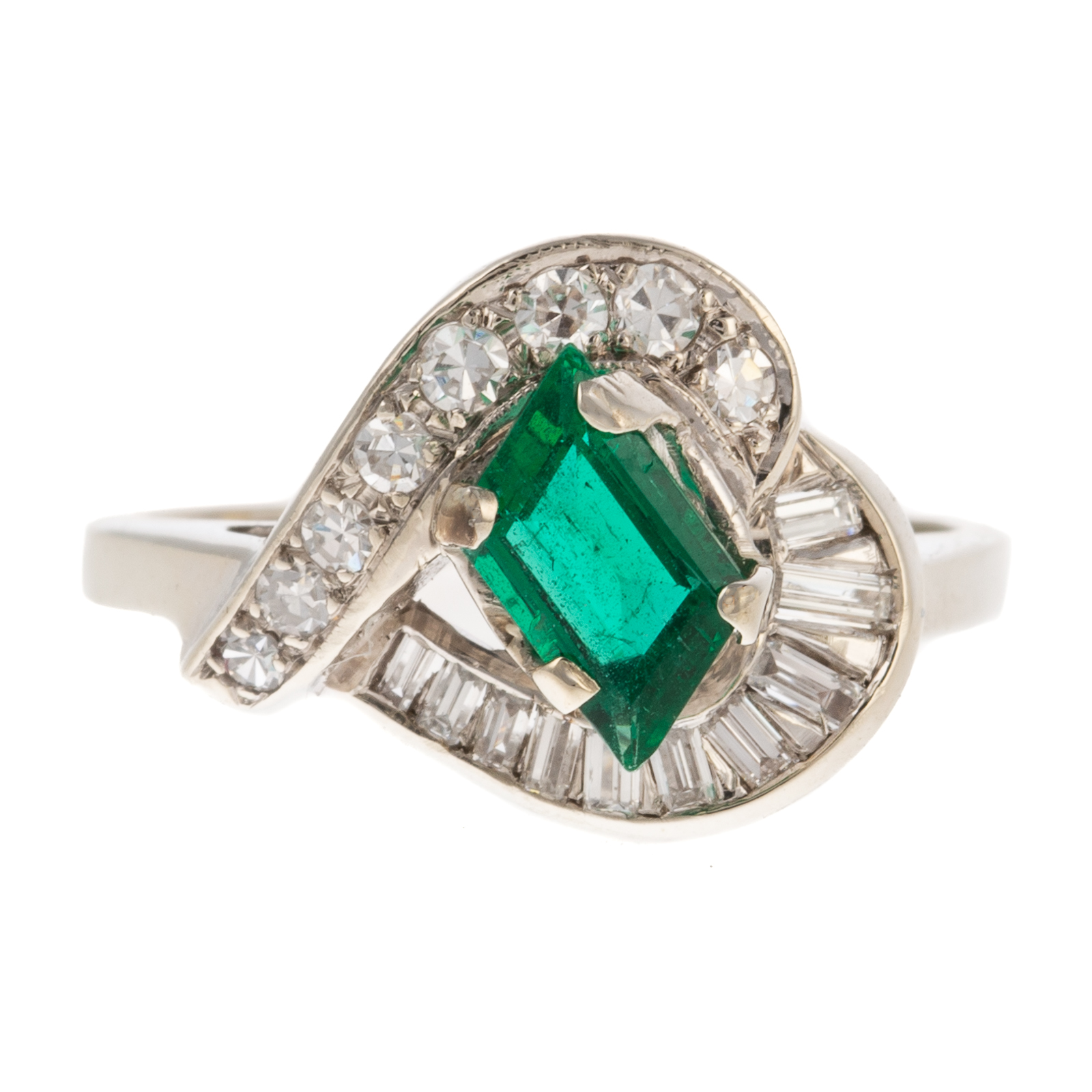 Appraisal: A VERY FINE EMERALD DIAMOND RING IN K K white