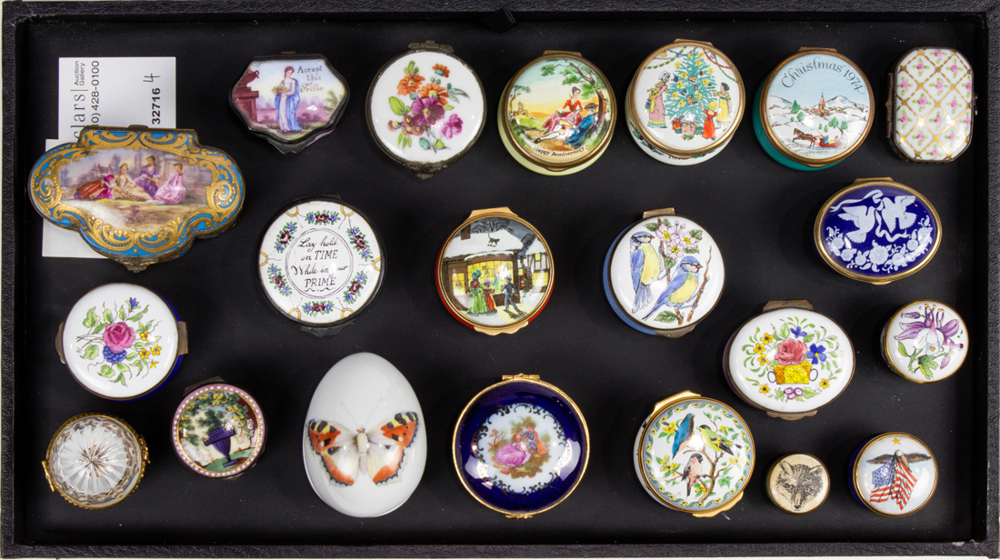 Appraisal: LOT OF COLLECTION OF PORCELAIN AND ENAMEL TRINKET BOXES Lot