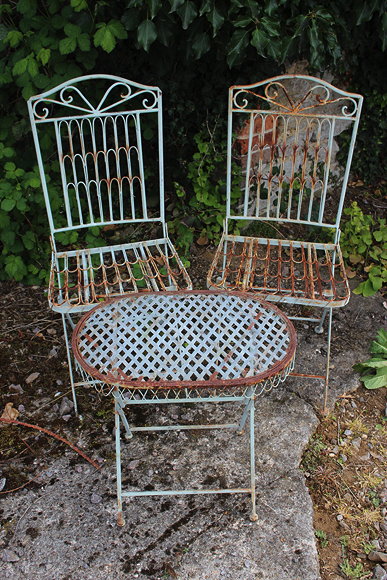 Appraisal: A SMALL GREY PAINTED COLLAPSIBLE METAL GARDEN TABLE cm wide