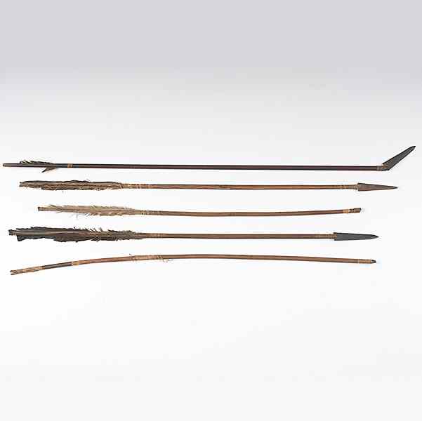 Appraisal: Plains Wooden Arrows lot of three with metal tips average