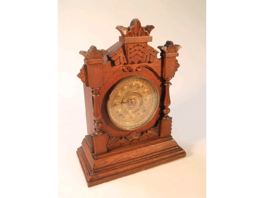 Appraisal: A late thC oak mantel clock with brass dial cm