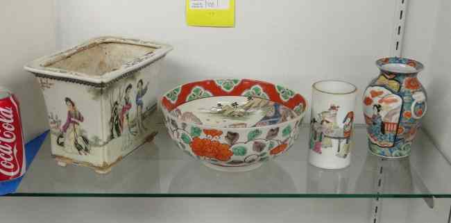 Appraisal: Lot pcs Asian porcelain including bowl vases and planter