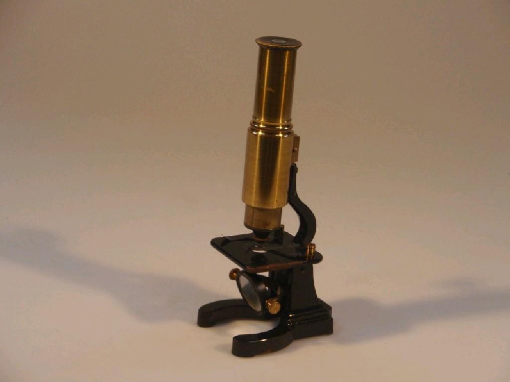 Appraisal: A brass microscope in fitted case