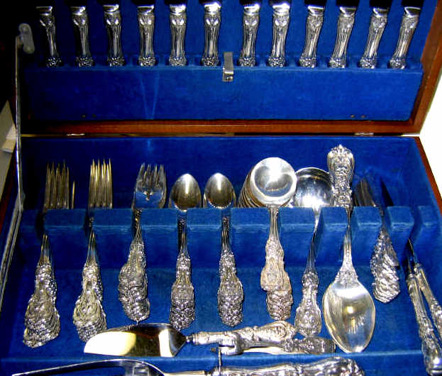 Appraisal: REED BARTON TAUNTON MA Sterling silver flatware service Francis I