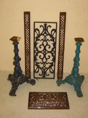 Appraisal: A PAIR OF VICTORIAN CAST IRON TABLE BASES the turned