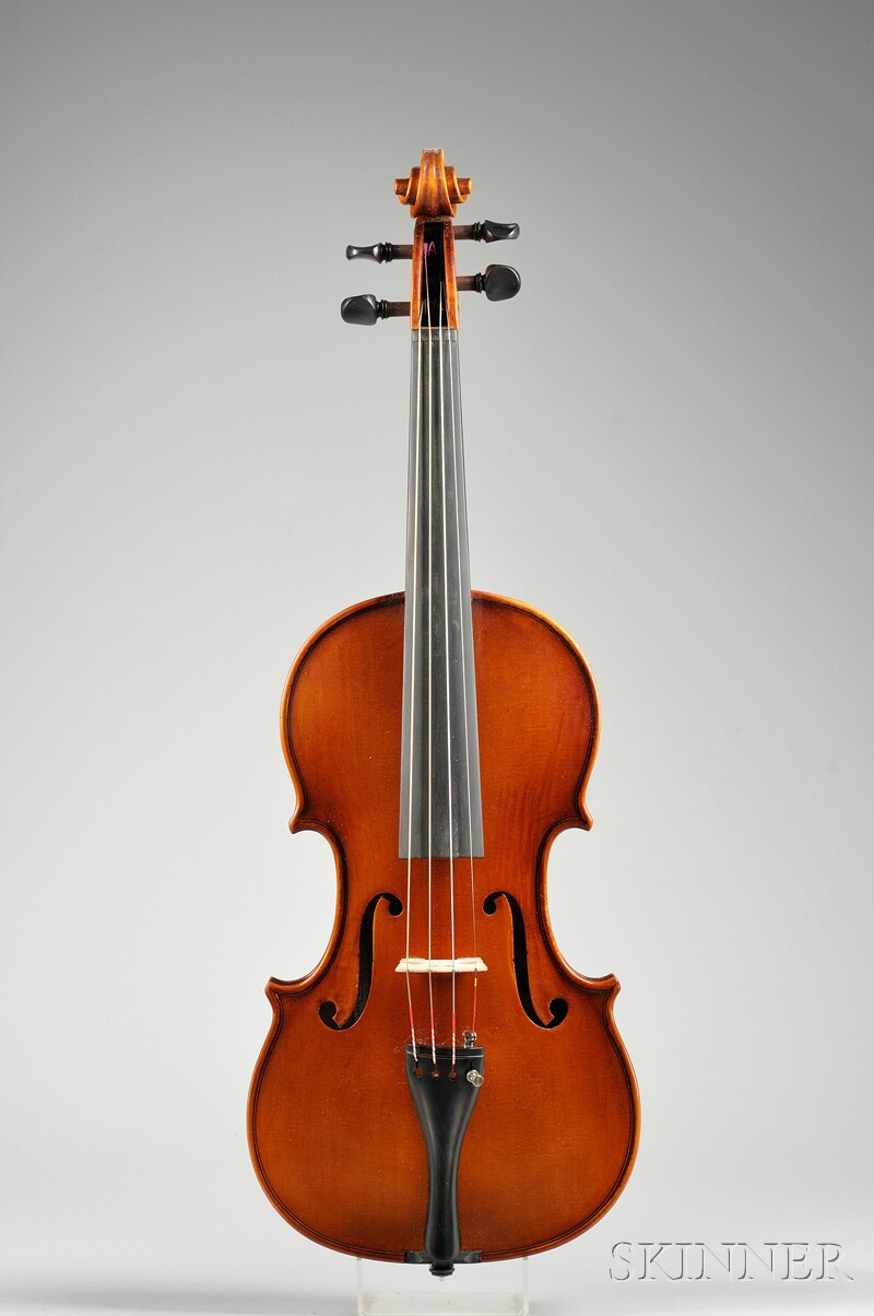 Appraisal: Modern Violin labeled PANIZZI length of back mm