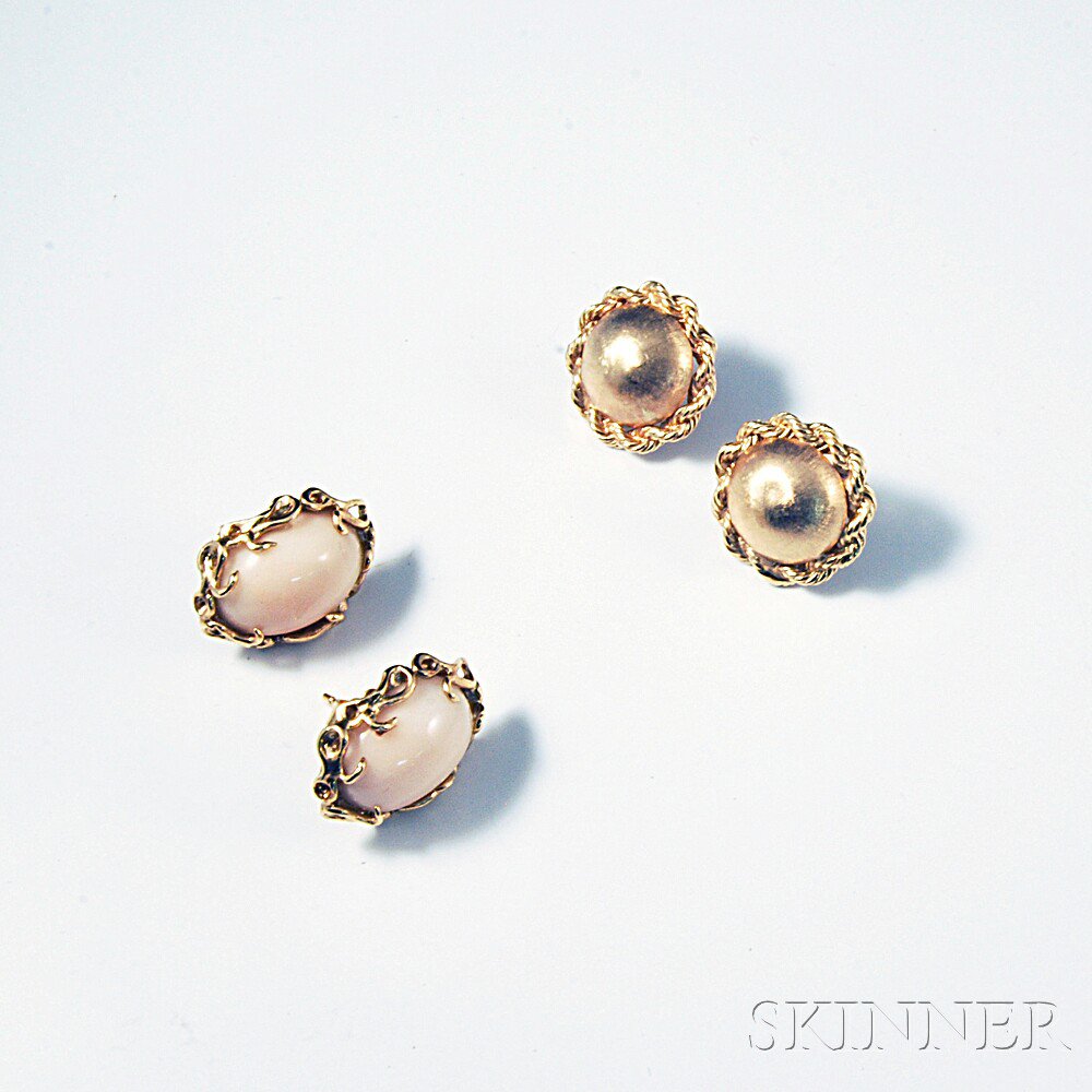 Appraisal: Two Pairs of kt Gold Earrings a pair of gold