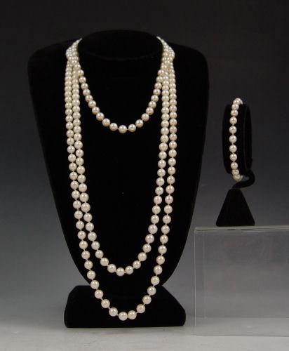 Appraisal: CULTURED PEARL STRAND NECKLACES AND A BRACELET Drench yourself in