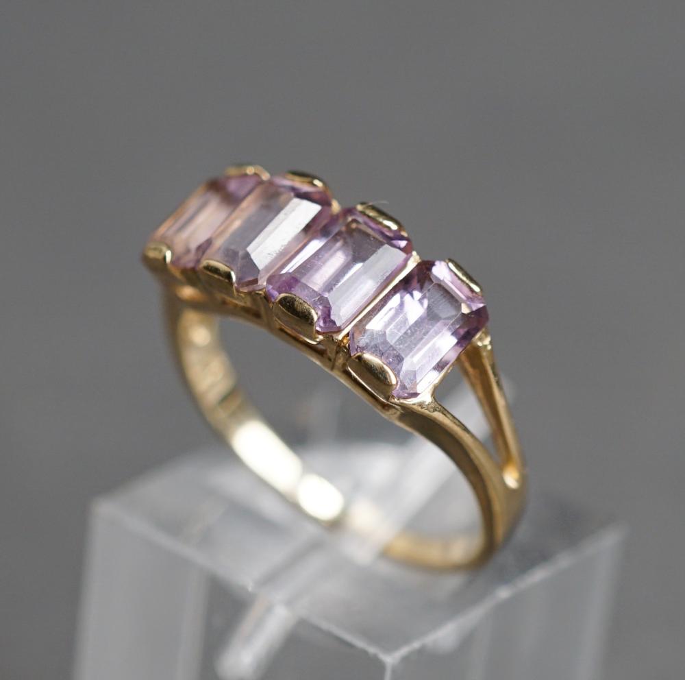 Appraisal: -Karat Yellow-Gold and Amethyst Ring dwt Size