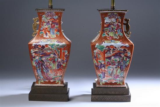 Appraisal: PAIR CHINESE MANDARIN PALETTE PORCELAIN VASES late th early th