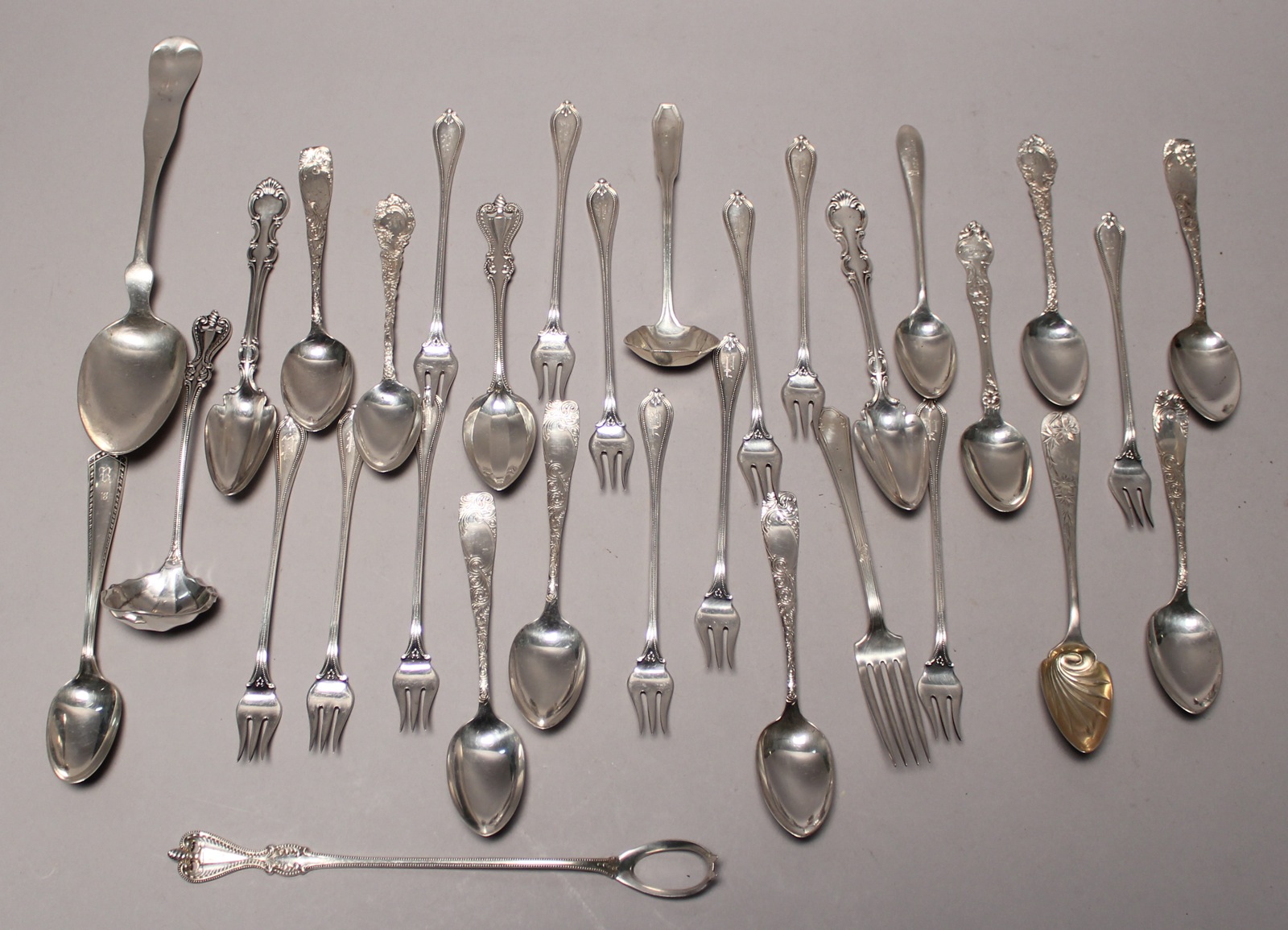 Appraisal: THIRTY-TWO PIECES OF STERLING SILVER FLATWARE Pieces by Towle consist