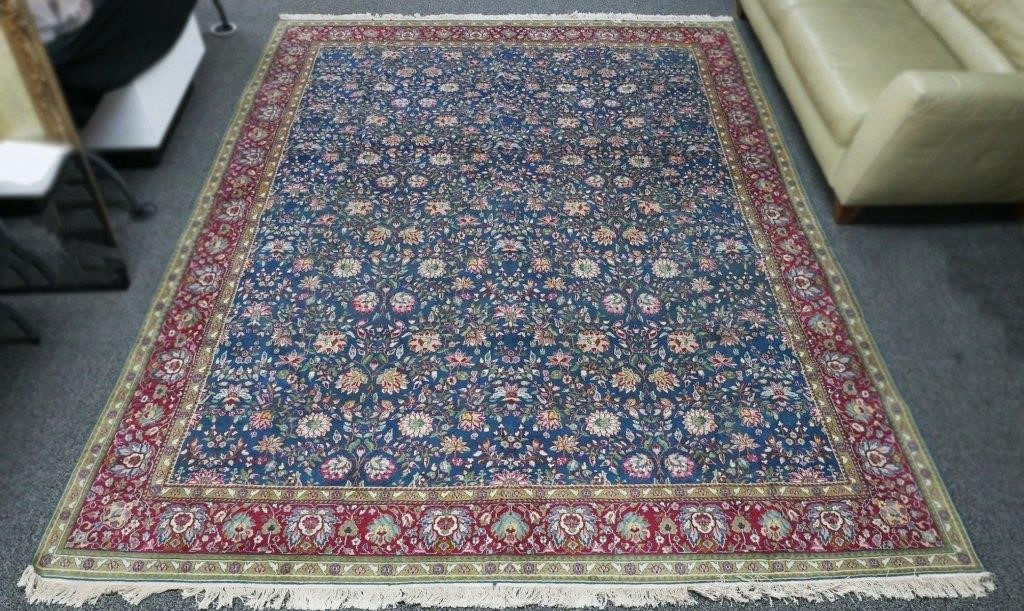 Appraisal: Vintage hand tied Kashan rug Rug has short tassel and