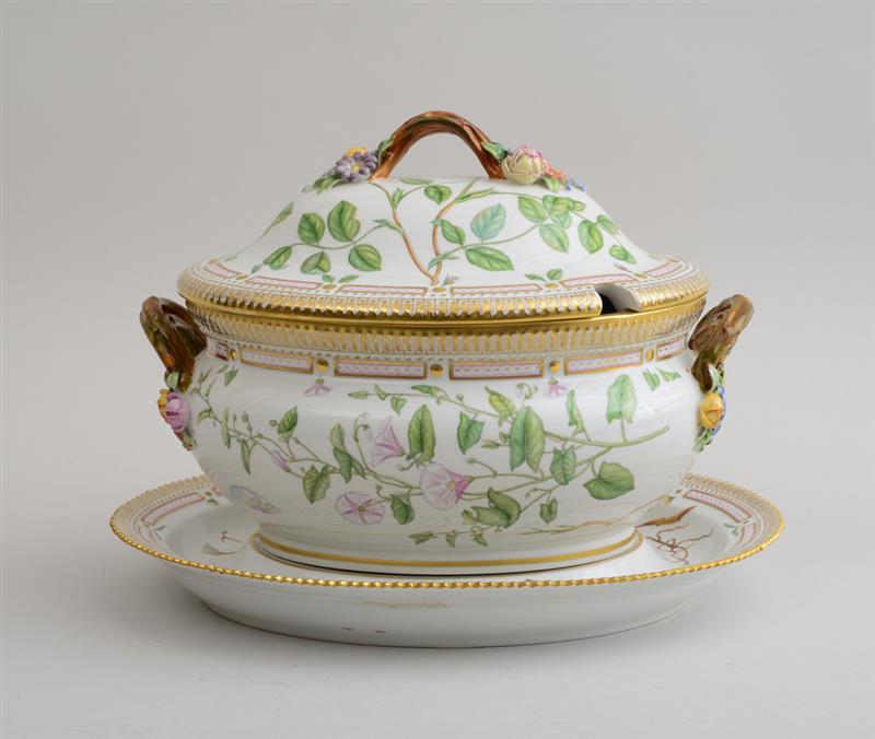 Appraisal: ROYAL COPENHAGEN PORCELAIN TUREEN COVER AND STAND IN THE 'FLORA