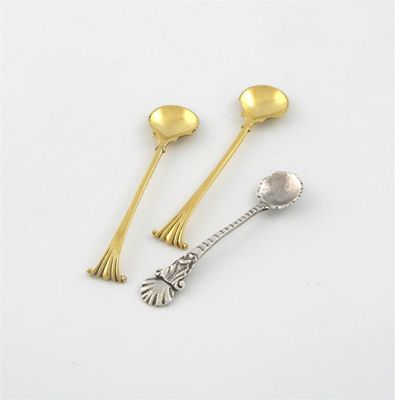 Appraisal: A pair of George IV silver-gilt Onslow pattern salt spoons