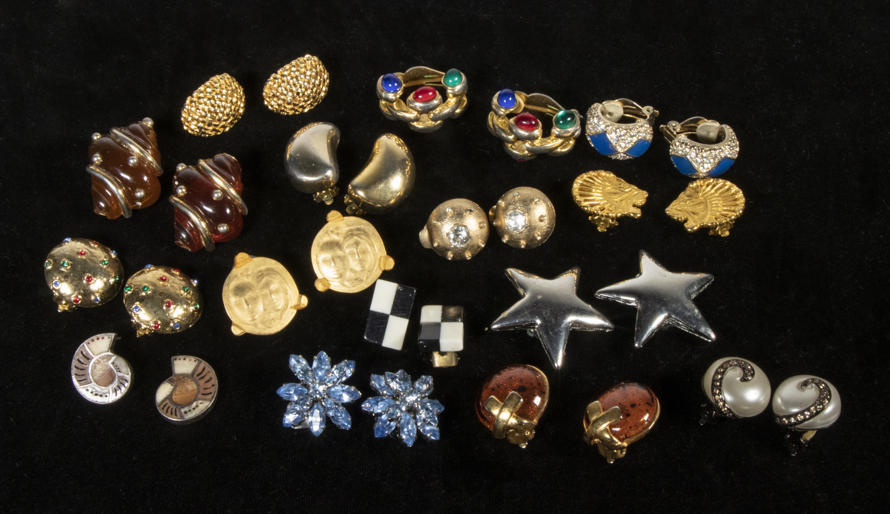 Appraisal: PRS EARRINGS Lot of Assorted Pairs of Costume Pierced and