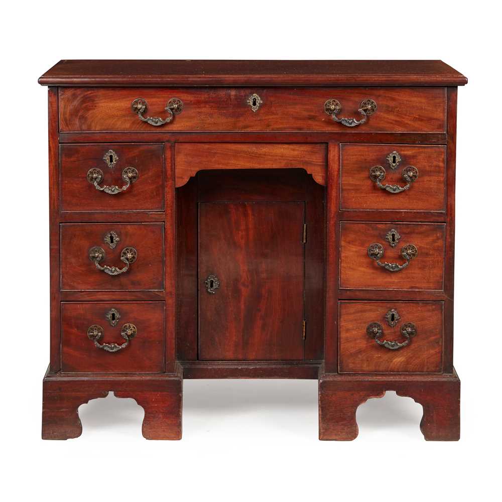 Appraisal: GEORGE III MAHOGANY KNEEHOLE DRESSING TABLE TH CENTURY the moulded