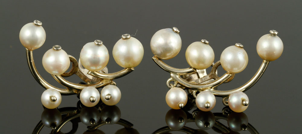 Appraisal: - Pr Seaman Schepps K White Gold and Pearl Earrings