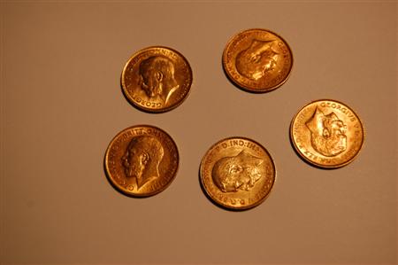 Appraisal: A group of George V half sovereigns comprising two and