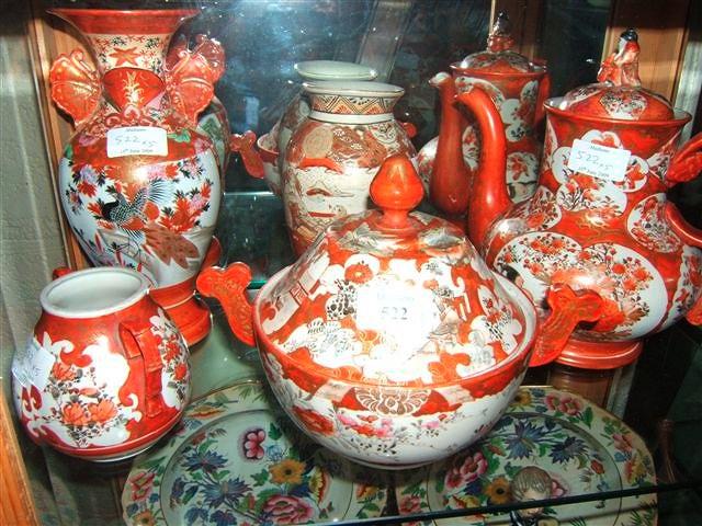 Appraisal: A Satsuma ware jar and cover decorated with flowers and