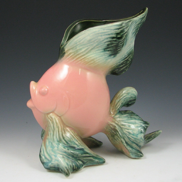 Appraisal: Hull Ebb Tide E- Angel Fish Vase - Mint Ebb