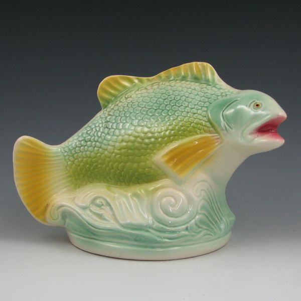 Appraisal: Robinson Ransbottom fish ornament Unmarked open bottom Mint tall by